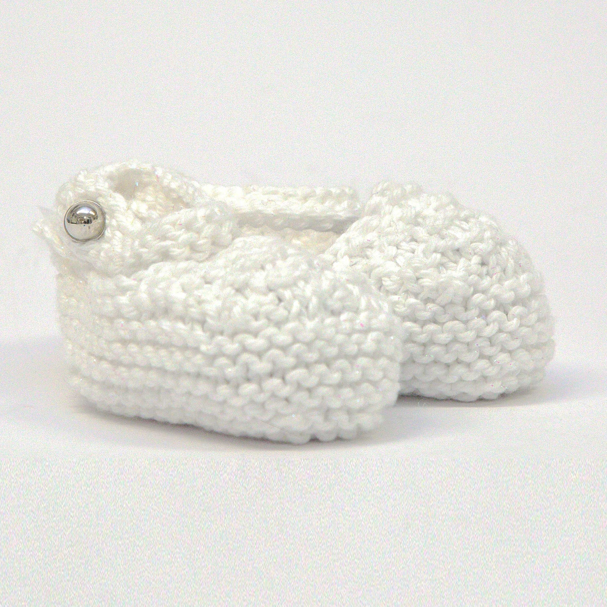 Mary Jane shoes, Hand Knit, 100% Cotton, Custo buttons, washable, White glitter, Silver buttons